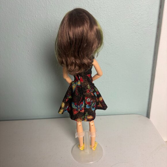 2009 Spin Master Ltd LIV 12" Doll #00802SWMG  Articulated  Handmade Dress - Picture 3 of 4
